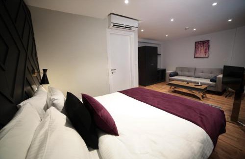 Cumhuriyet Hotel | The Roomy Hotel Şişli