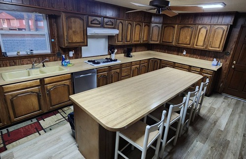 Birdeye Casa | The Rose Community Critter Co. Clubhouse! 4 bedrooms w/12 beds, and 2 full baths