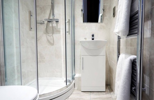 Thorpe-le-Soken Hotel | The Rose & Crown Free House