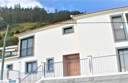 Arco da Calheta Casa | The Rose House