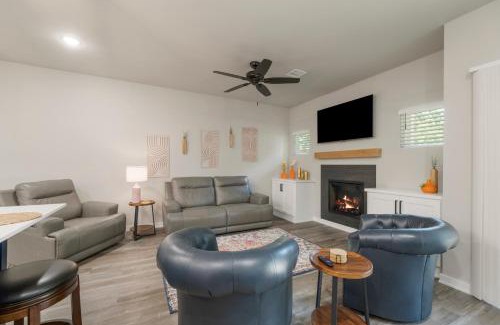 Broken Arrow Casa | The Rose Retreat - Walk to the Broken Arrow Rose District
