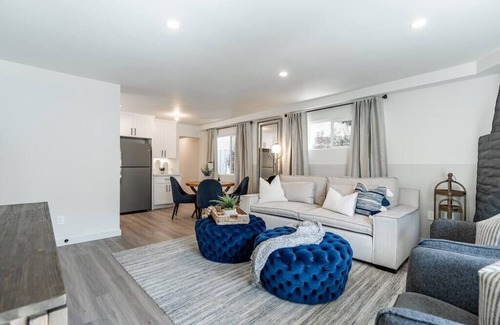 Beach Barber Tract Condominio | The Rosemont - A La Jolla Gem Just 2 Minutes Walk to Beach