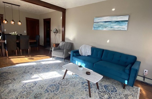 Alamosa Casa | The Ross-Downtown Alamosa *Hot Springs Admission Included* STR#2939