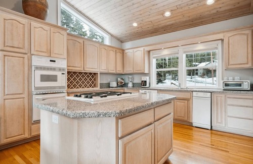Kings Beach Casa | The Royal Canterbury Retreat - Lake Tahoe by RedAwning