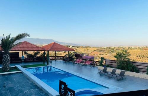 Suwailih Chalet De Esquí | The Royal Chalet