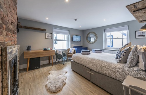 Appledore Casa | The Royal George