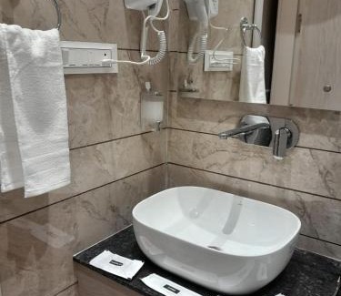 Baba Bakala Hotel | The Royal Inn