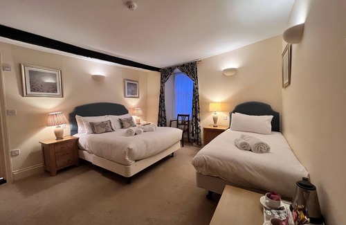 Lyme Regis Hotel | The Royal Lion Hotel
