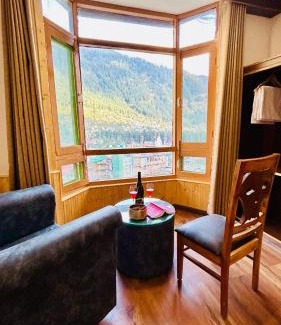 New Manali Casa | The Royal Ocean