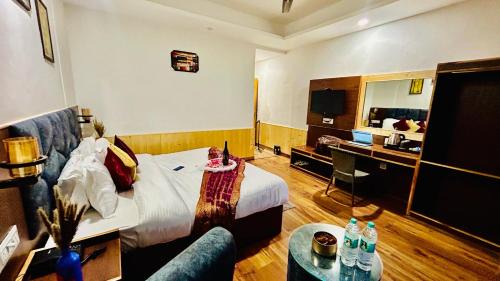 New Manali Casa | The Royal Ocean