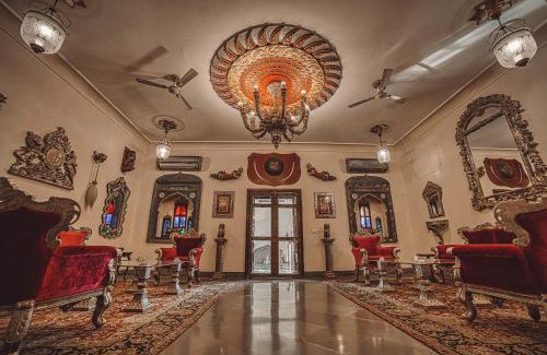 Udaipur Hotel | The Royal Retreat Resort & Spa