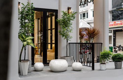 Phu My Hung Hotel | The Royal Sky - Phu My Hung