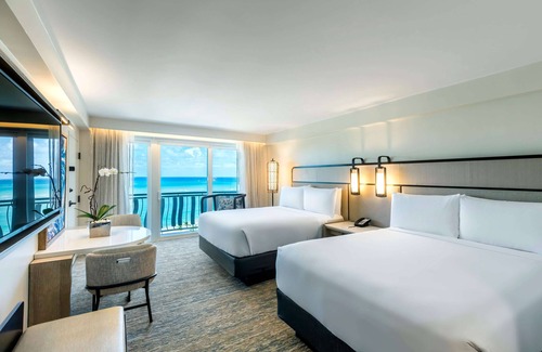 Isla Verde Complejo | The Royal Sonesta San Juan