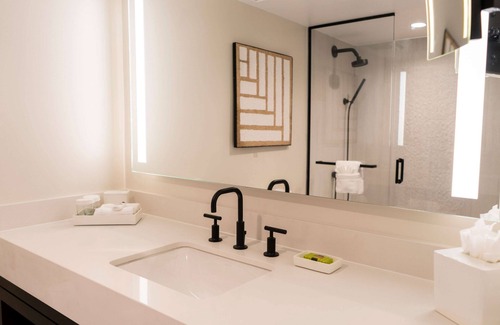 Isla Verde Complejo | The Royal Sonesta San Juan