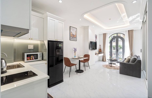 Phu My Hung Hotel | The Royal Vista - Phu My Hung