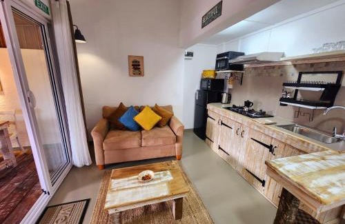 Pointe aux Canonniers Cama Y Desayuno | The Rustic Chic Suite