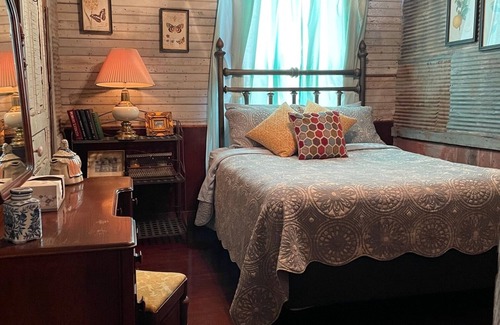 Mart Casa | The Rustic Hideaway - Pool & 2 Hot Tubs!