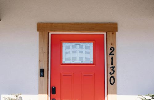 Sayles Blvd. Area Casa | The Rustic Roost
