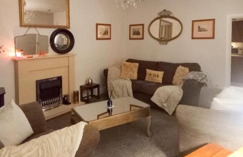 West Boldon Casa | The Saddler Cottage