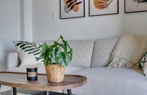Eau Claire Apartamento | The Sage Nook DT Gym River Walk