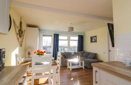 Dartmouth Cabaña | The Sail Loft