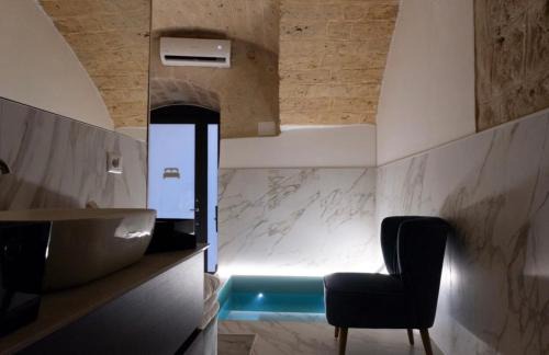 Old Town Casa | The Saint stays