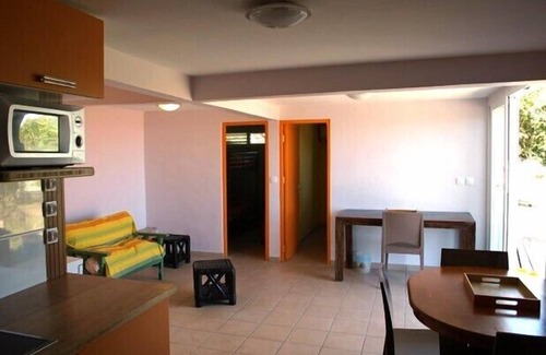 Terre-de-Bas Apartamento | EL Santa. T2 hermosa vista de la bahía de Saintes, a partir de 60 €