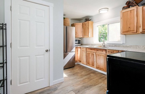 West Hills Casa | The Salish Tides: 4-BR, Views of Hood Canal