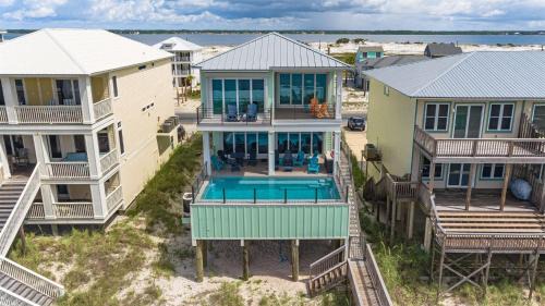 Navarre Beach Casa | The Salt Life by Gulf Coast Getaways