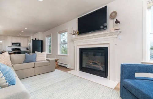 Ocean Bluff-Brant Rock Casa | The Salt Marsh at Sunrise Beach