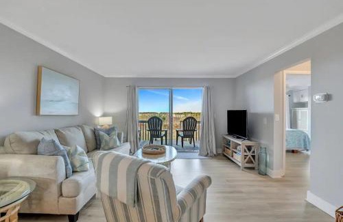 Saint Helena Island Casa | The Salty Breeze - Ocean Front 1 Bedroom