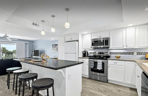 Flagler Beach Condominio | The Salty Pelican - Beach Front Condo - LBTR #34535