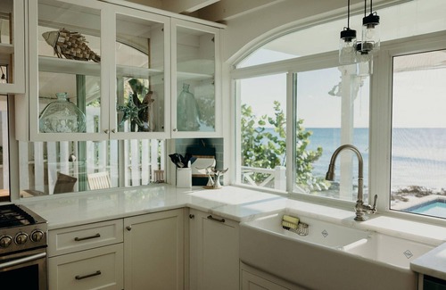 Estate Prosperity West Casa | The Salty Pier Beach House