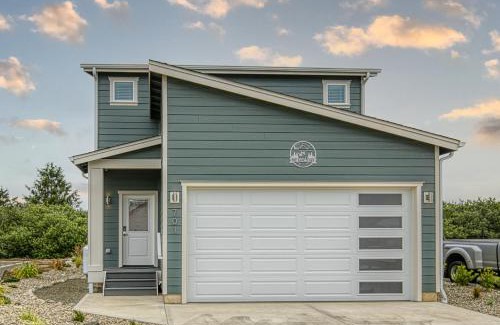 Ocean Shores Casa | The Sanctuary By Oyhut Bay Seaside Village