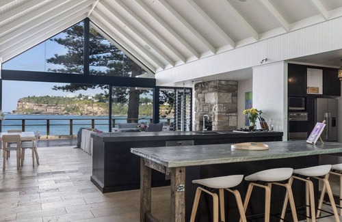 Avalon Beach Casa | PLAYA ROCA AVALON