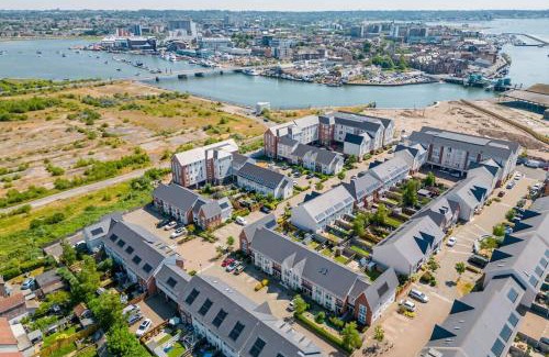 Hamworthy Apartamento | The Sanctuary- Short Walk to Hamworthy Beach and Park
