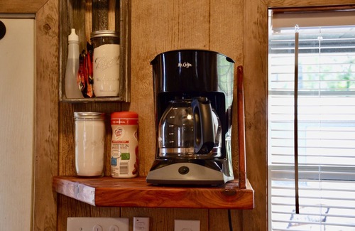 Brices Creek Cabina | The Sanderling Tiny Cabin Water Access/Private Shared dock