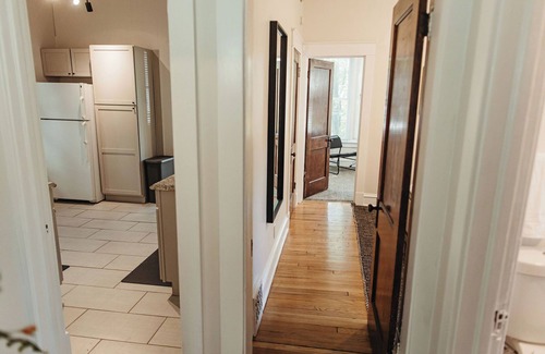 Hanover Place Apartamento | The Sandstone - Monthly Retreat in Heart of Kansas City