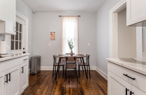 Prospect Hill Apartamento | The Santiago Yale New Haven with Parking and Modern