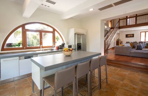 Agii Theodori Casa | The Saronic Villa - Jungle on the sea