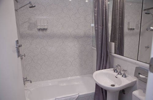 Double Bay Hotel | The Savoy Double Bay Hotel