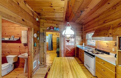 Highlands Casa | The Scaly Mountain Cabin