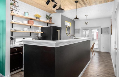 Fall Creek Place Casa | The Scarlett l 3BR 2BA HGTV Design