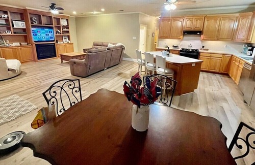 Lakeland Casa | The Schexy Shack | Simple & Spacious Camp at FR