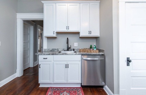 Richmond Apartamento | The Scholars Apartment is a freshly renovated 2bedroom 1bath downtown Richmond apartment