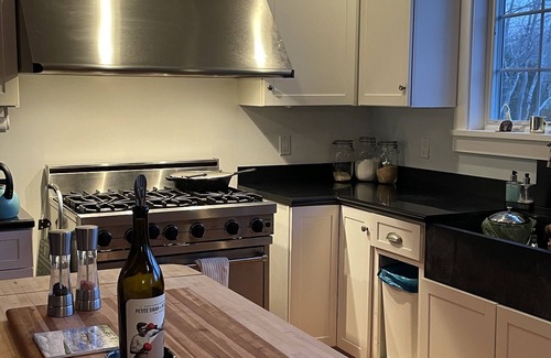 Islesboro Casa | The Sea Box Island Retreat. Enjoy ocean views with wooded privacy