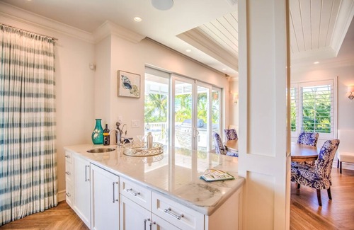 Coury Casa | The Sea Glass House | 4 Bed, 4.5 Bath