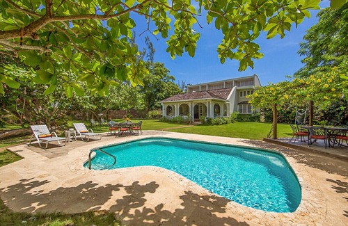 Discovery Bay Villa | Sea Grapes Villa 6 Bedroom