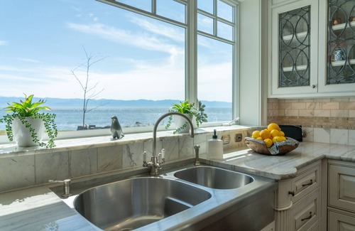 Otter Point Casa | The Sea Lion Ocean Front Luxury Estate