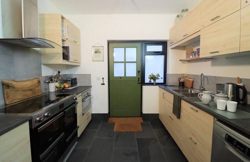 Llantwit Major Cabina | The Sea View Pavilion
